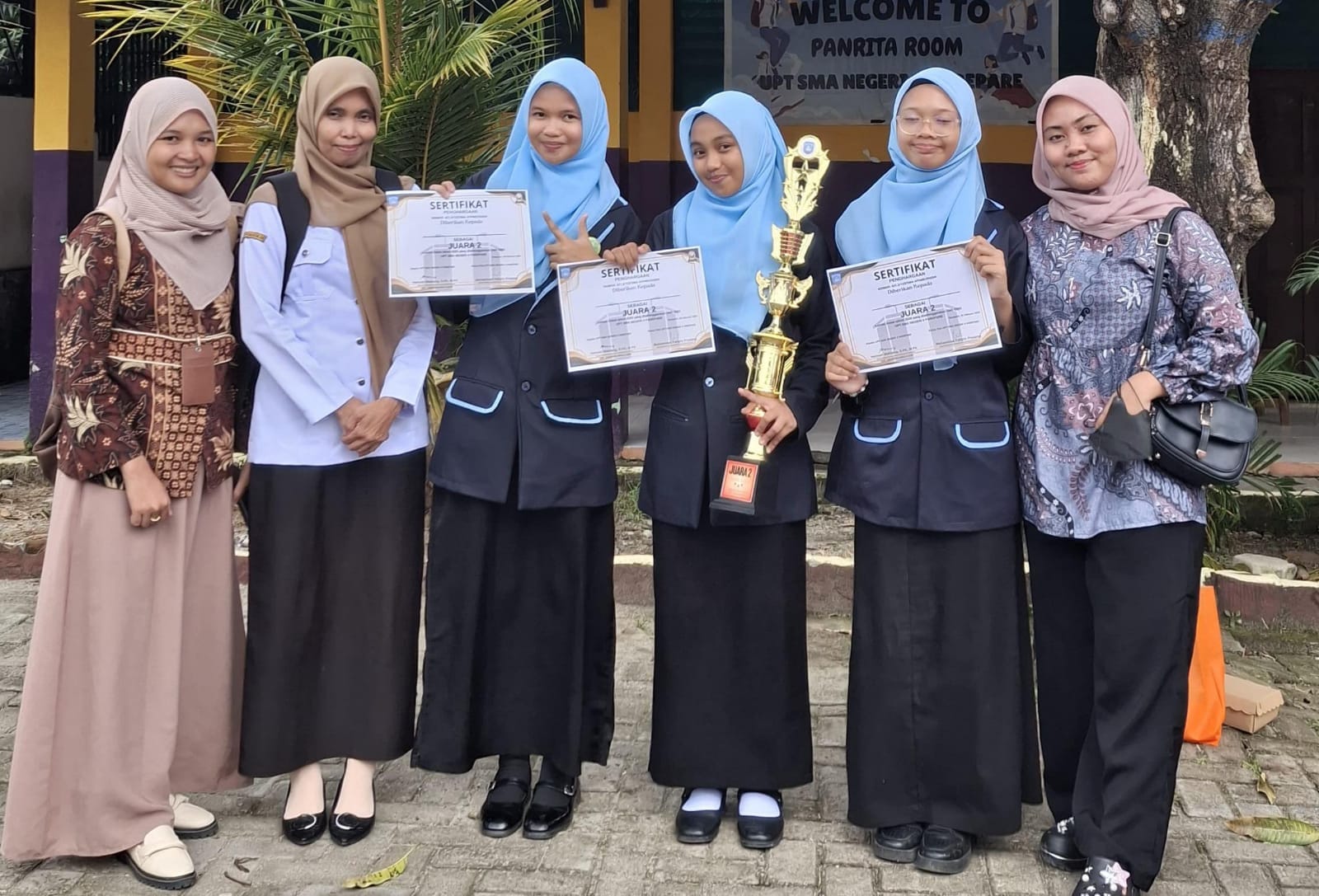 MTs DDI Lil Banat Juara 2 Lomba Debat