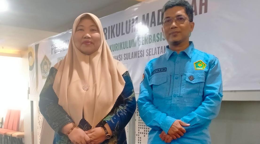 Kepala MAN 1 Sinjai bersama Wakamad Kurikulum mengikuti Kegiatan Pengembangan Kurikulum Madrasah