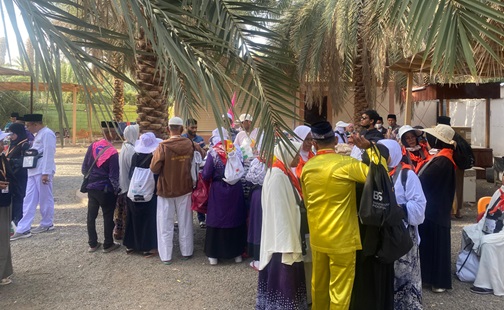 Jamaah Haji Asal Sidrap Manfaatkan Waktu Lakukan City Tour