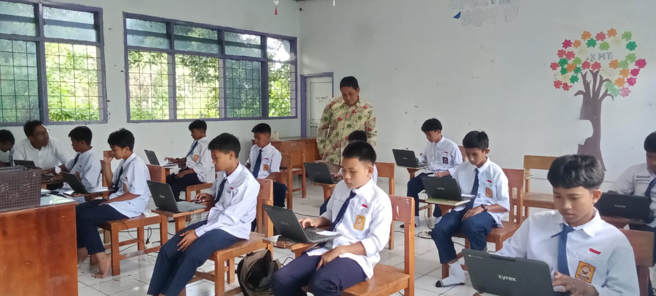 Suasana Gladi ANBK 2020 di MTs Darul Istiqamah