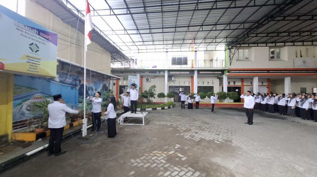 Foto Saat Pelaksanaan Upacara