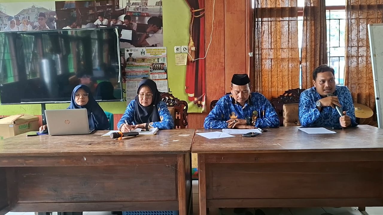 MAN 1 Plus Keterampilan Parepare Gelar Rapat Persiapan Ujian Semester Ganjil dan Bentuk Tim Kerja PKKM