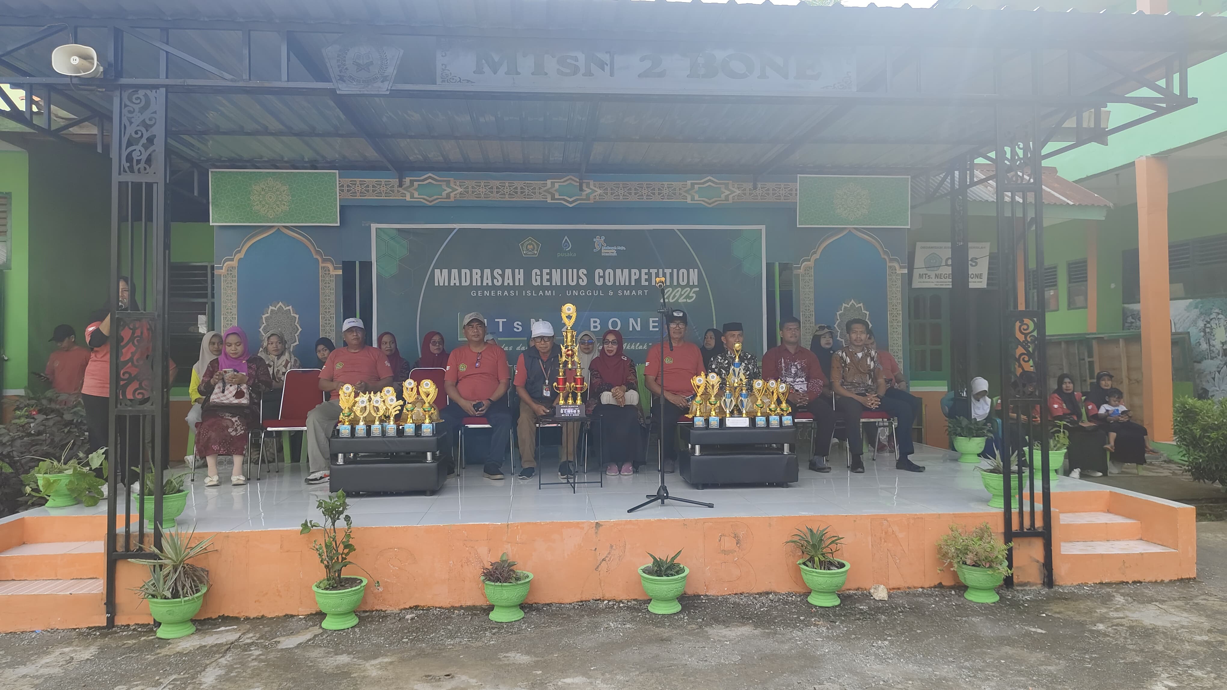 Pembukaan MTsN 2 Bone Gelar Madrasah Genius Competition