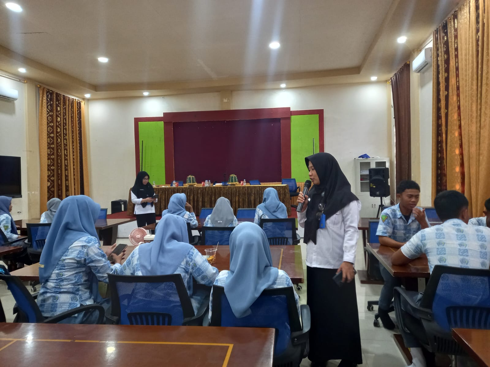 BNN membantu pengisian DEKTARI Siswa MAN 1 Bone