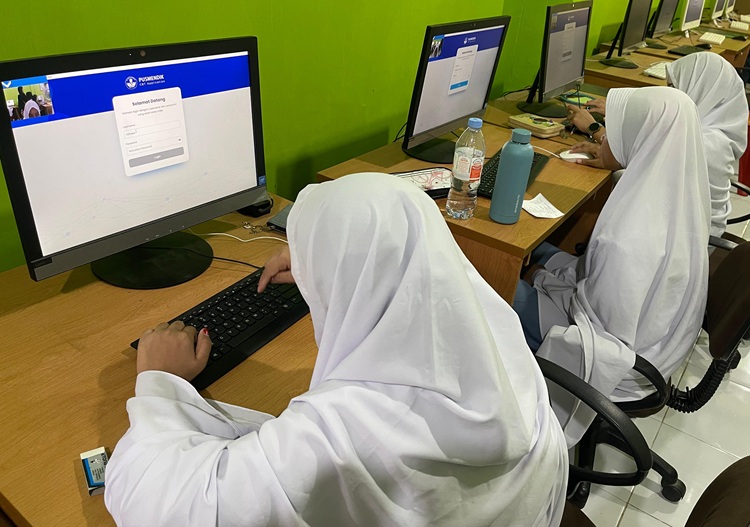 Gladi ANBK Siswa Kelas 11 MA Muammar Gandi: Latihan Serius Menuju Prestasi