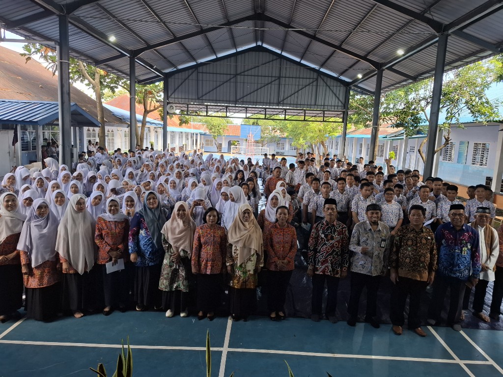 Deklarasi Komitmen Kerukunan di SMA Angkasa Maros.