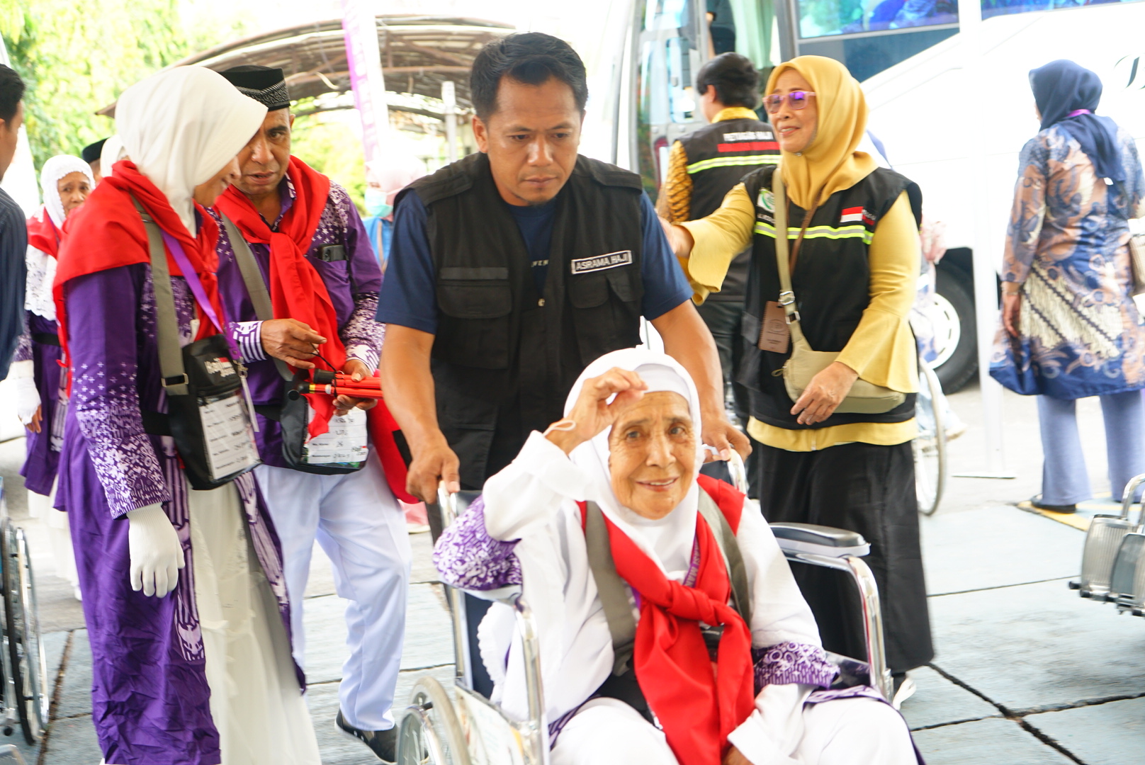Senyum bahagia Malusu memasuki aula Arafah