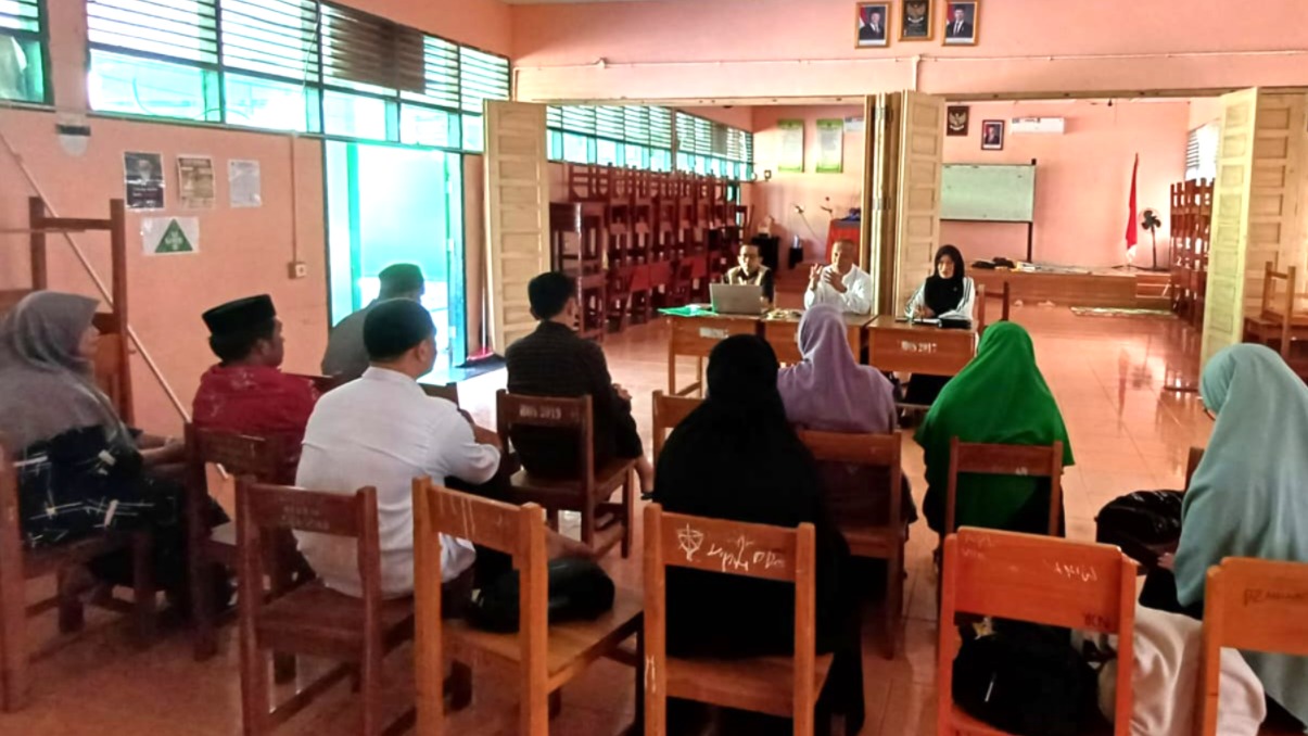 MTsN 1 Bone Gelar Rapat Pembagian Tugas untuk Guru