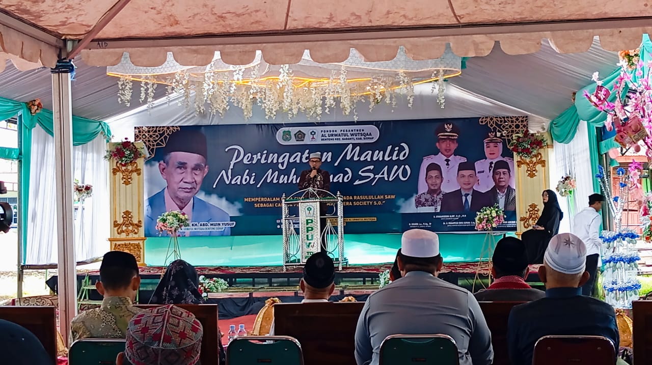 Pondok Pesantren Al Urwatul Wutsqaa Gelar Peringatan Maulid Nabi Muhammad SAW 1447 H
