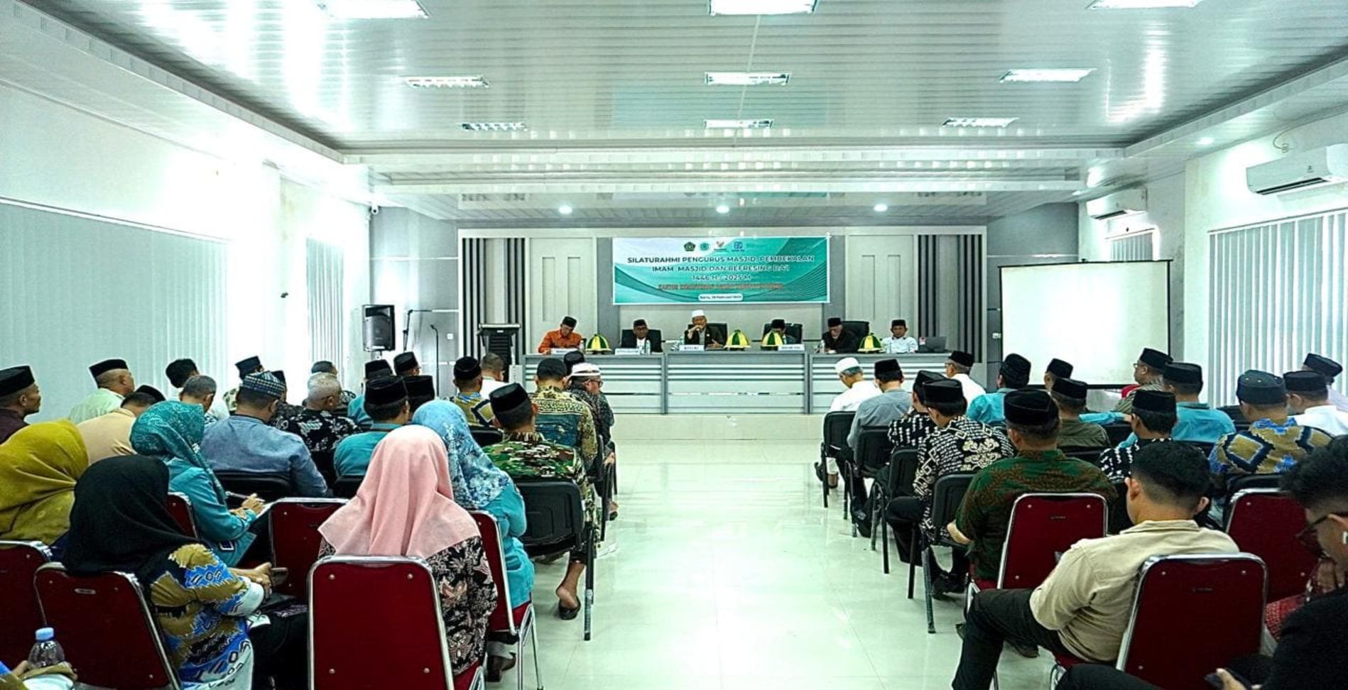 Silaturahmi Pengurus Masjid, Pembekalan Imam Masjid, dan Refreshing Da’i 1446 H/2025 M