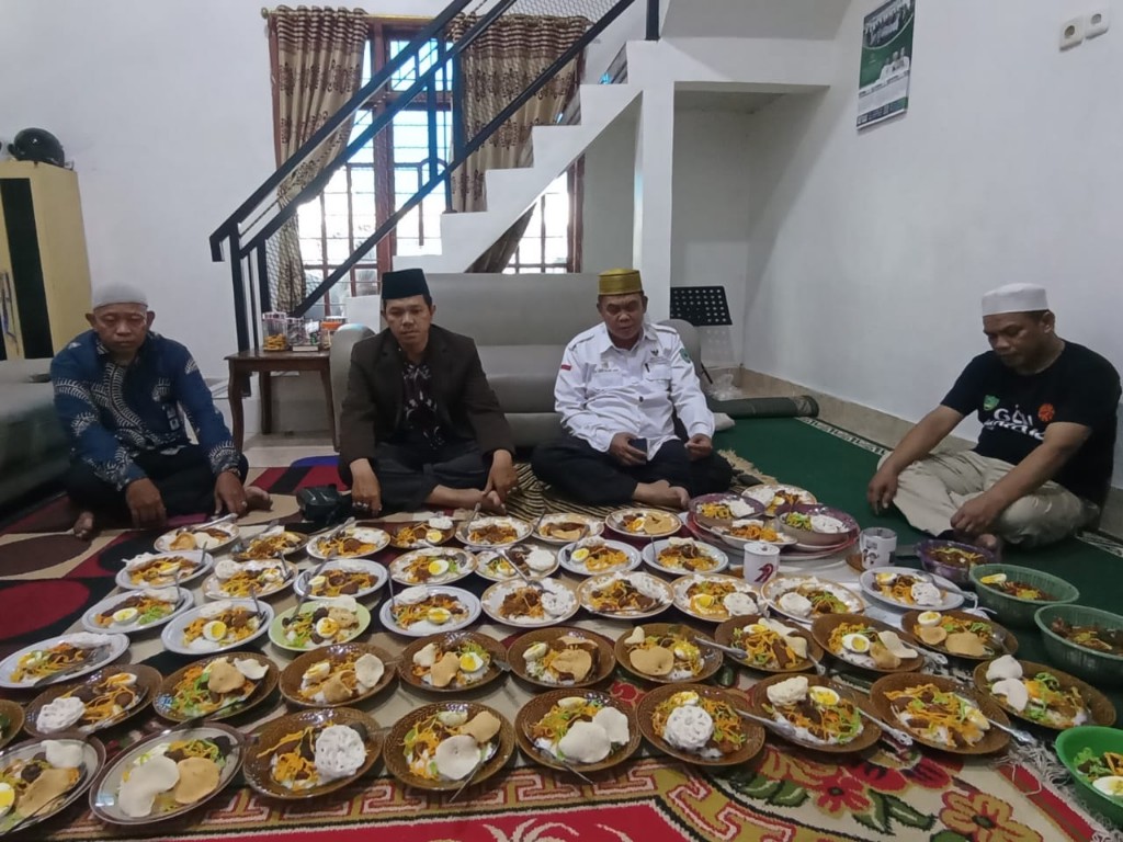 Peca' Sura bersama KUA Kecamatan Bantimurung (foto: ist)