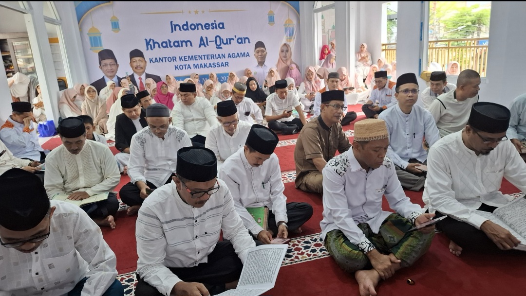 Foto Saat Khataman Al-Qur’an bersama paegawai