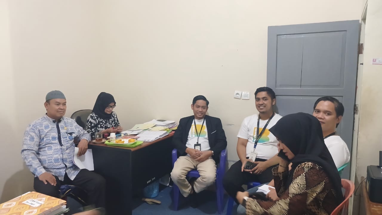 Silaturahmi Hangat, Pimpinan BSI Kunjungi KUA Paleteang Bahas Migrasi Porsi Haji