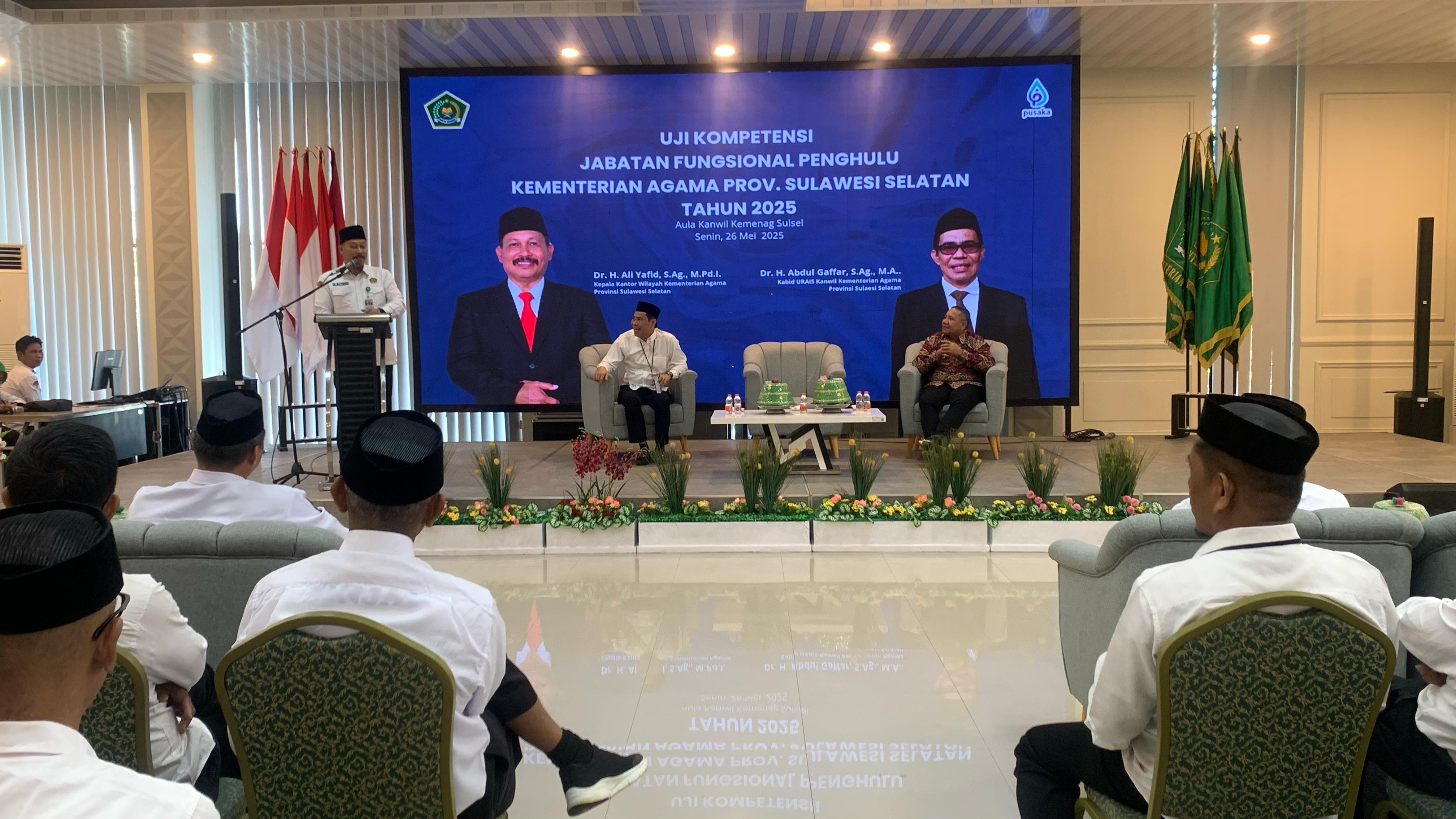 Kakanwil Kemenag Sulsel membuka secara resmi Uji Kompetensi bagi Penghulu Kemenag Sulsel