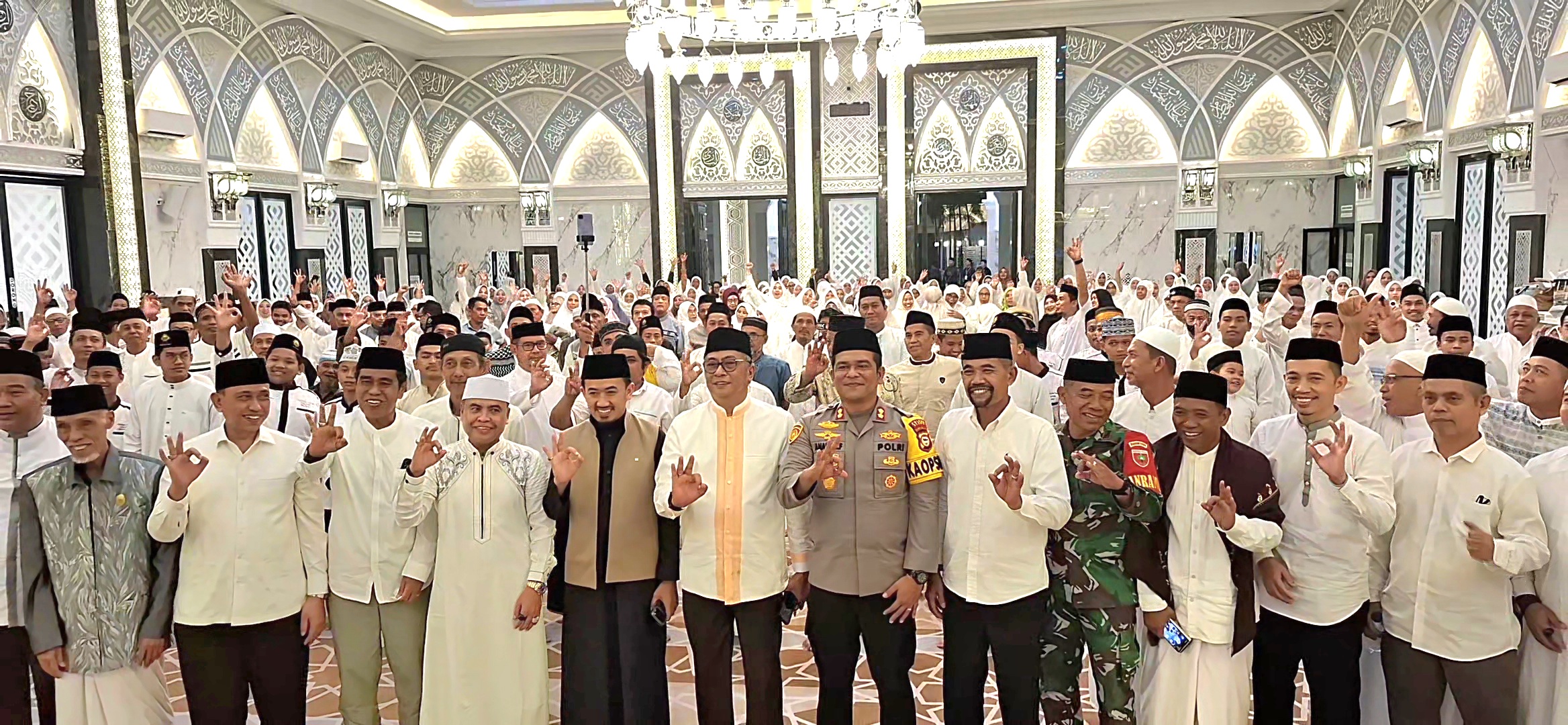 Kakan Kemenag Barru Sambut Tahun Baru Dengan Ngaji dan Dzikir di Barru