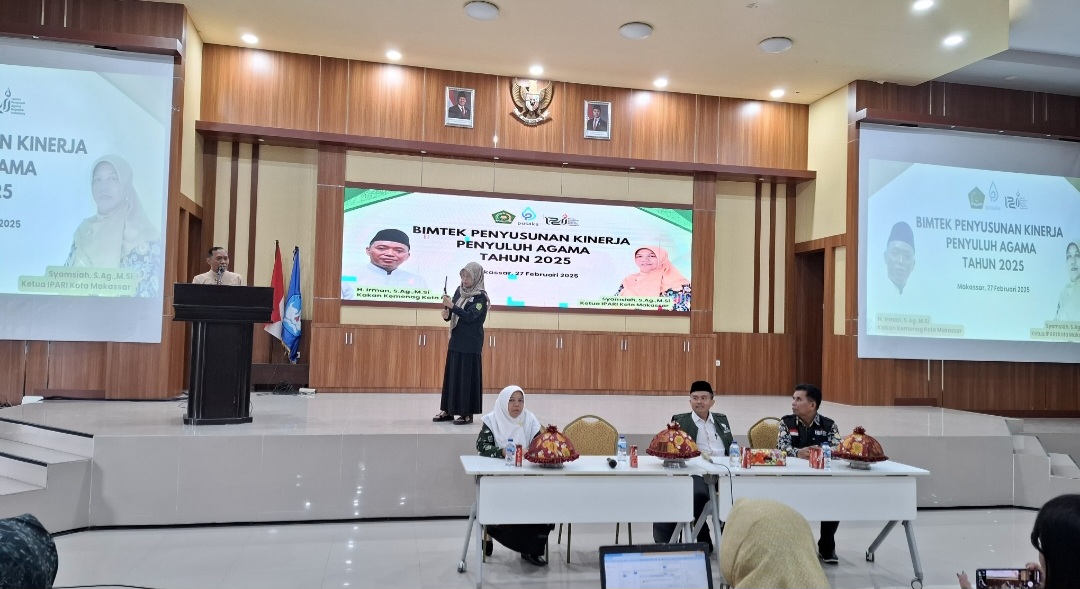 Foto Kakankemenag Kota Makassar H.Irman saat memberikan sambutan