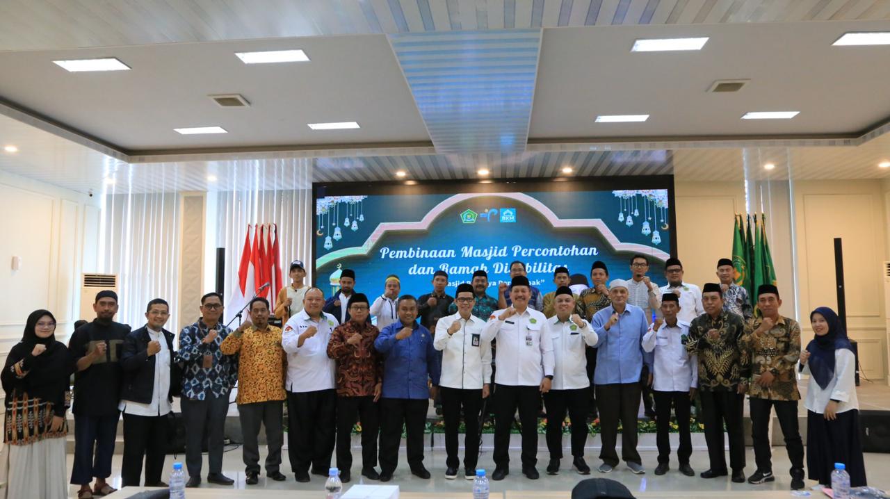 Kakanwil Kemenag Sulsel membuka Kegiatan Pembinaan Masjid Percontohan dan Ramah Disabilitas Tahun 2025