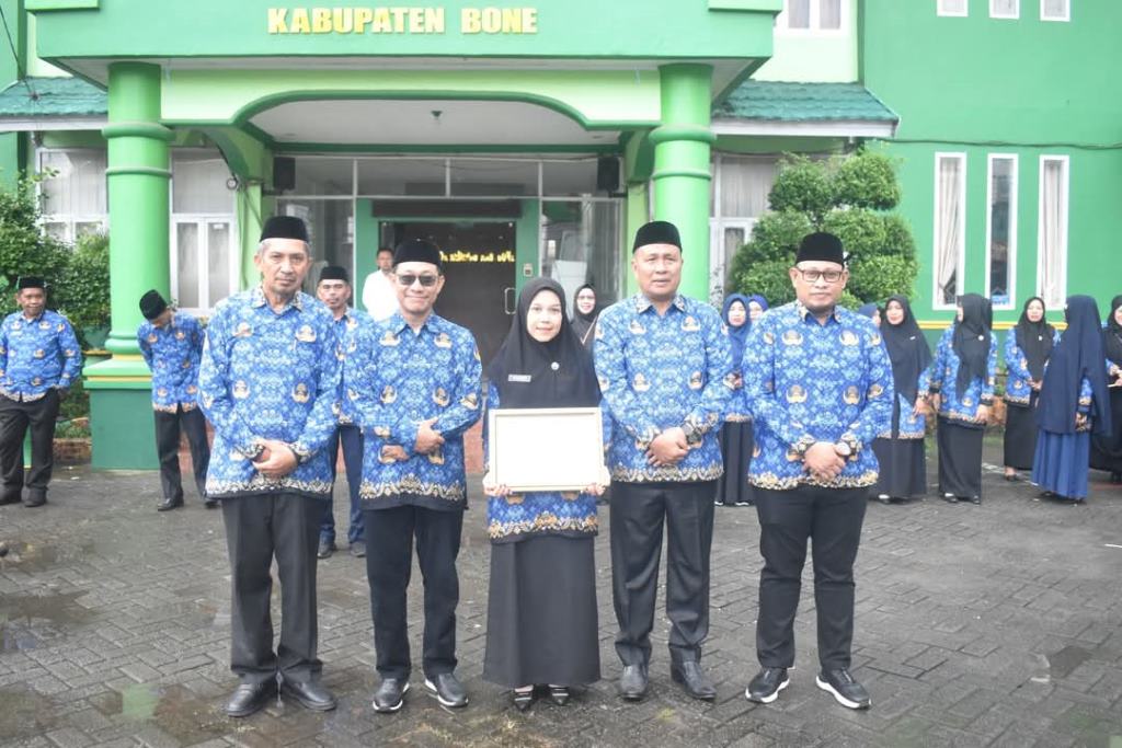 Penyerahan Piagam Penghargaan PAI Award