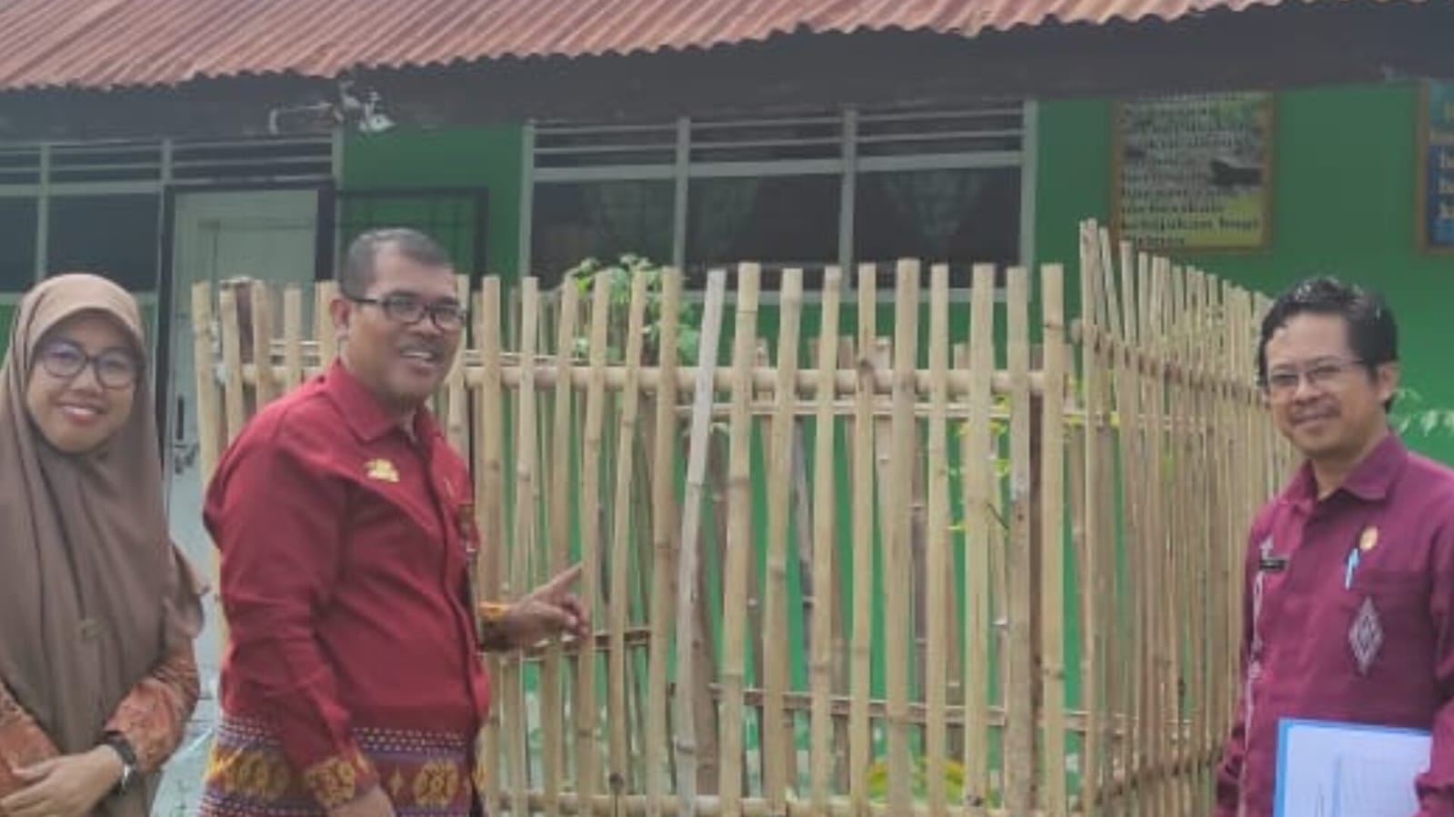 Tim Monitoring Asta Aksi dari Seksi Pendidikan Madrasah Kemenag Bantaen Pantau Keberlanjutan Program Penanaman Satu Juta Pohon