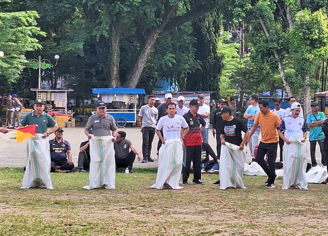 Porseni HAB ke-80 Guncang Bone, Parepare Juara Lari Karung,