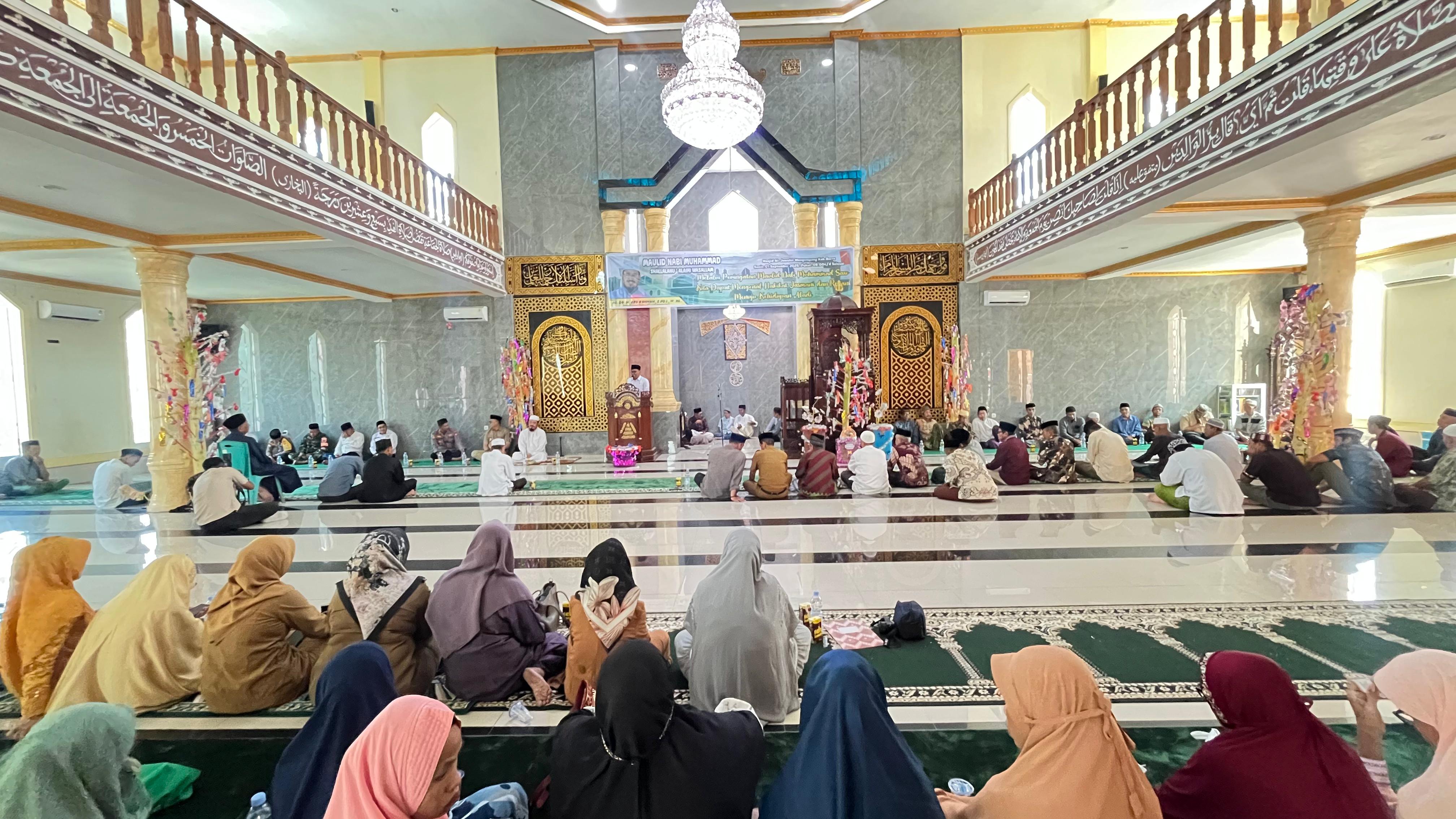 Kakan Kemenag Barru: Maulid Momentum Perkuat Persaudaraan dan Kondusivitas Daerah