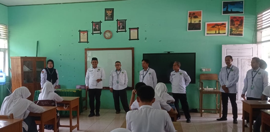 pantauan pelaksanaan Asesmen Madrasah dari Kemenag Bone di MAN 3 Bone