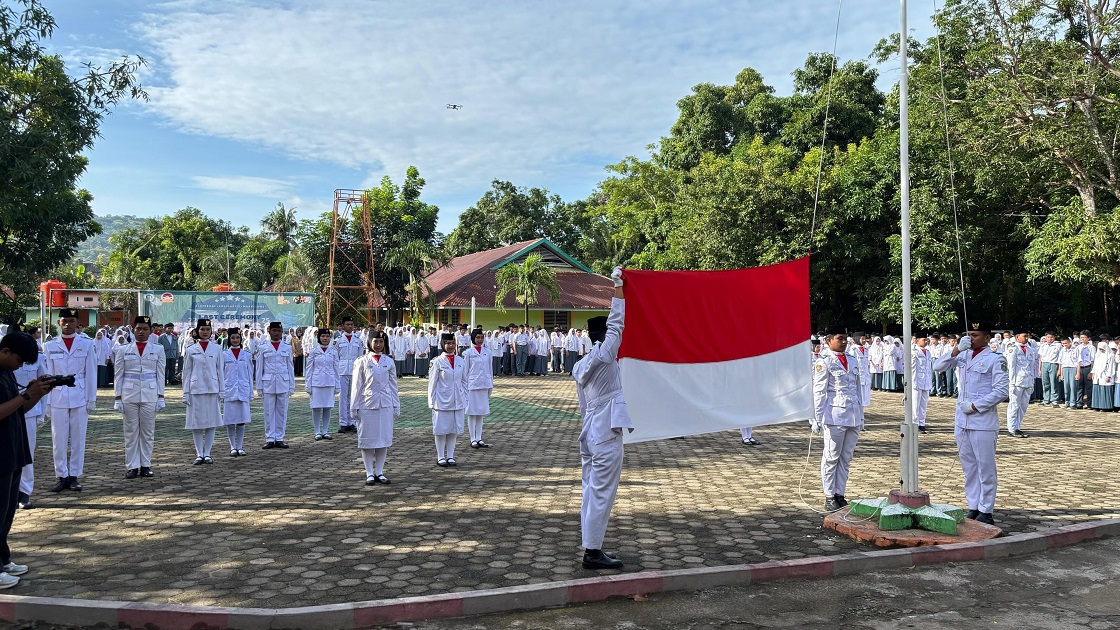 Upacara terakhir bagi Siswa Kelas XII MAN 2 Kota Parepare