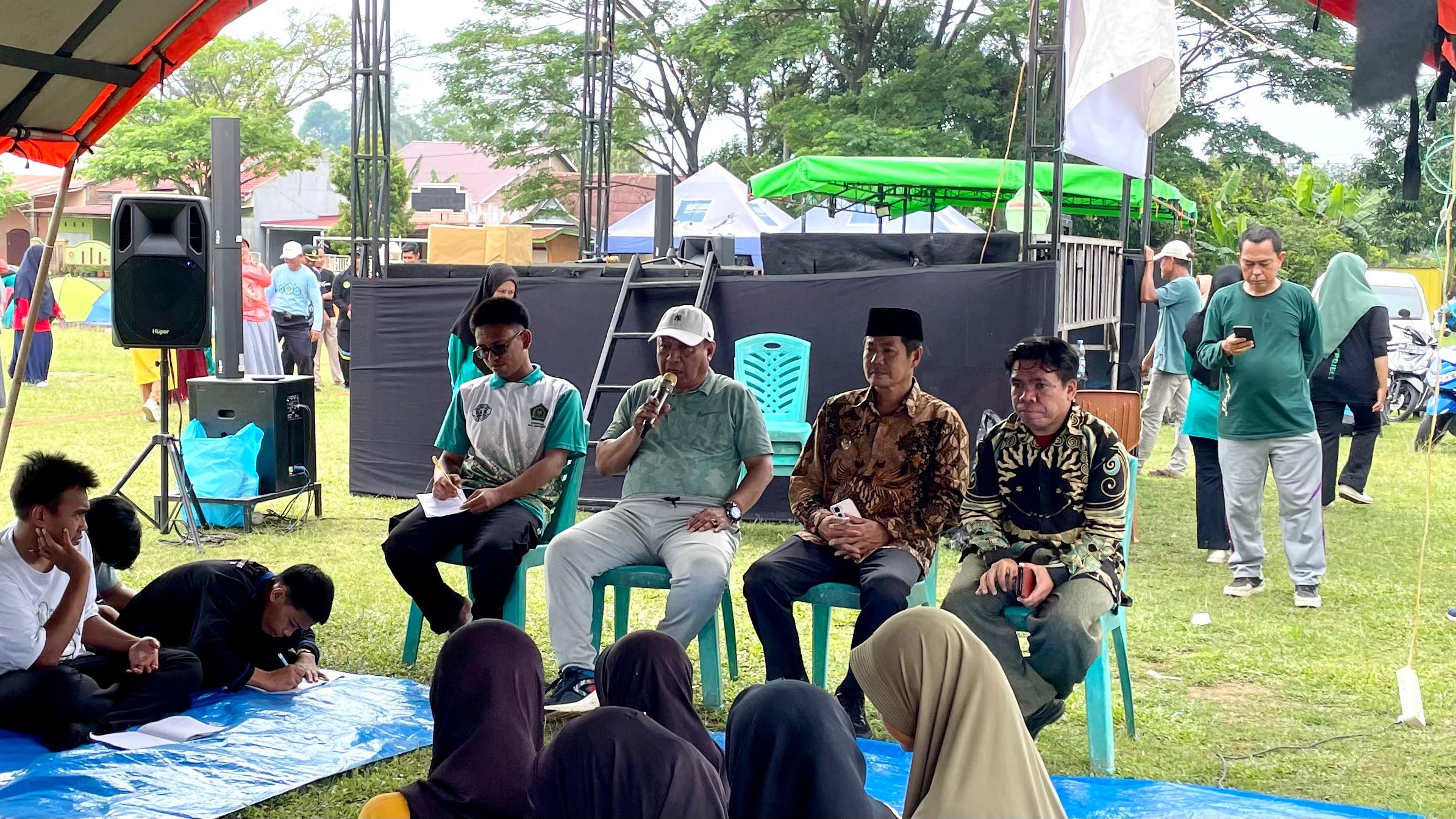 Perkuat Moderasi Beragama, Kakan Kemenag Bantaeng Bekali Remaja Lintas Agama di Gelora pada Minggu, 14 Desember 2025 (Foto: Humas Kemenag Bantaeng)