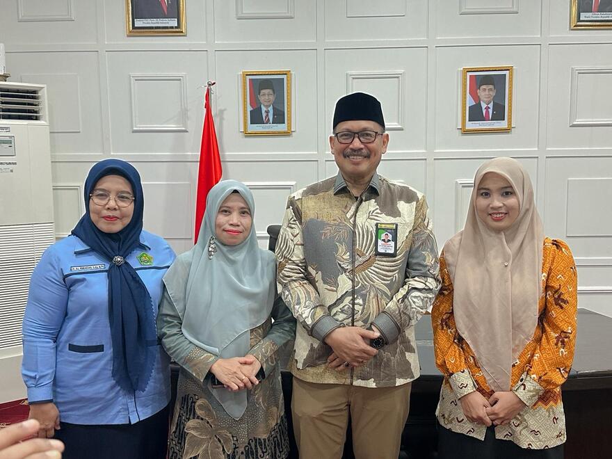 Guru MAN 2 Parepare Melaju ke Grand Final Anugerah GTK 2025, Kakanwil Lepas dengan Penuh Kebanggaan