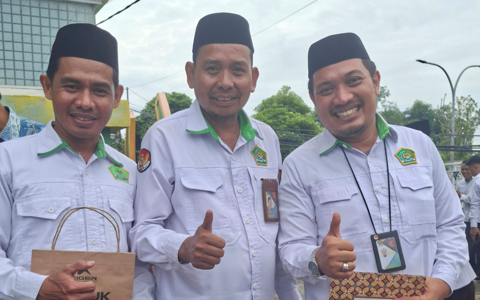 Dua Guru MAN 1 Kota Parepare Terima Apresiasi pada HAB ke-80 Kemenag
