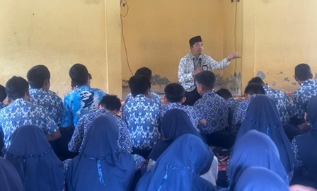 Pantau Amaliyah Ramadhan di SMPN 4 Pituriawa, Kemenag Sidrap Pastikan Kelancaran Kegiatan