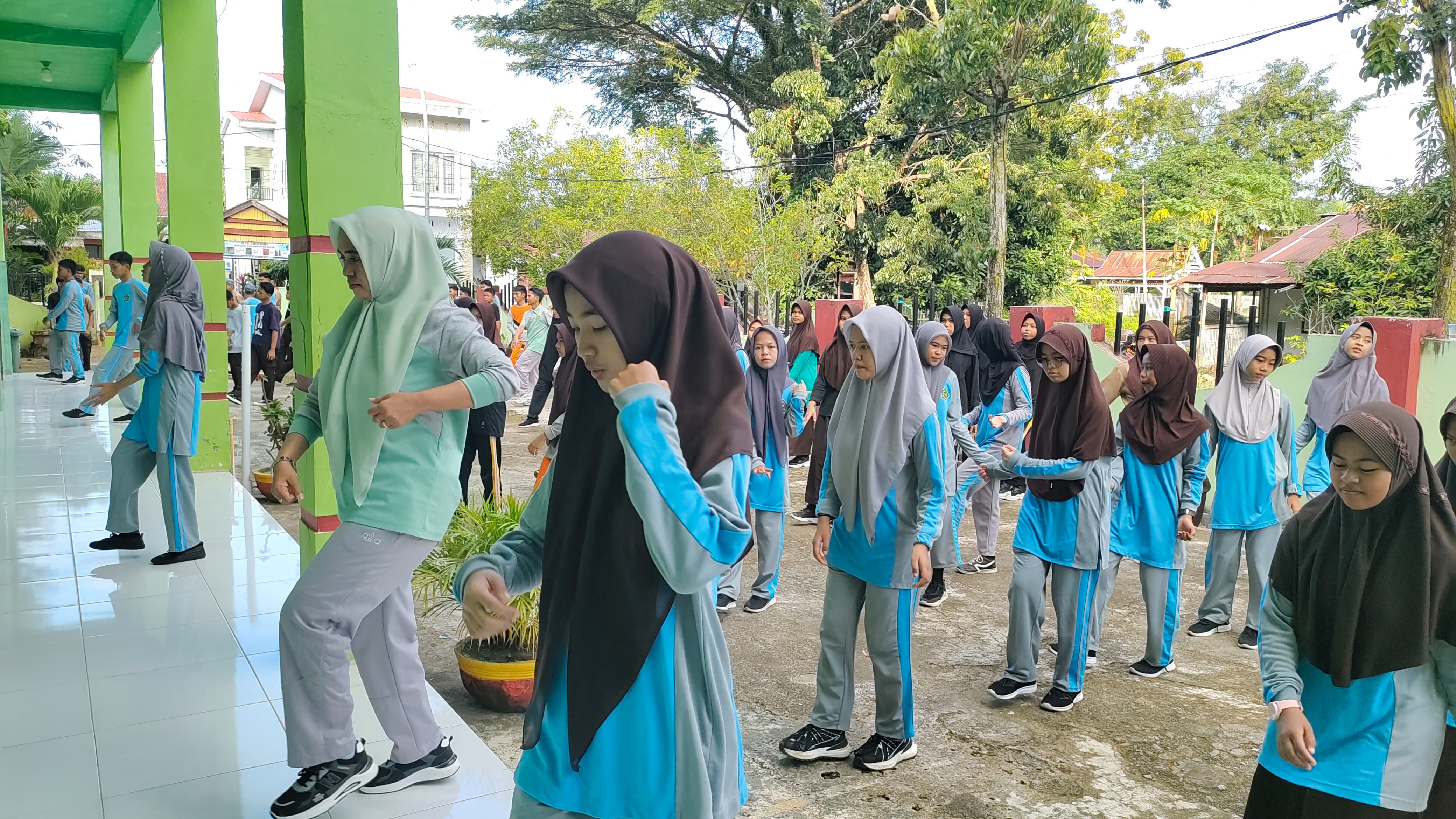 Senam Pagi di MAN 2 Sinjai