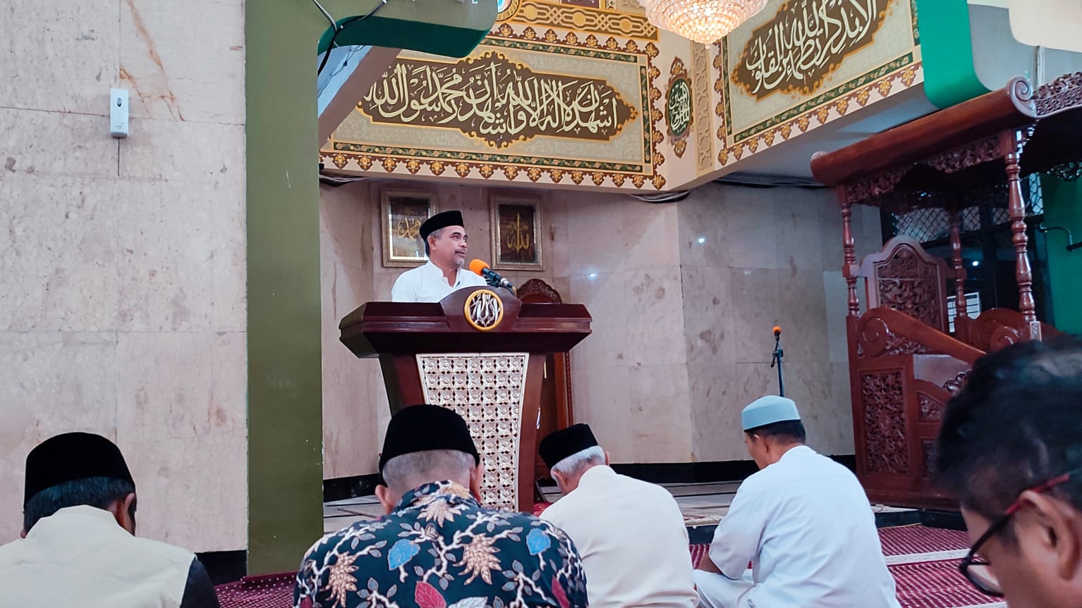 Kasi Bimas Islam H. Misbahuddin saat sambutan
