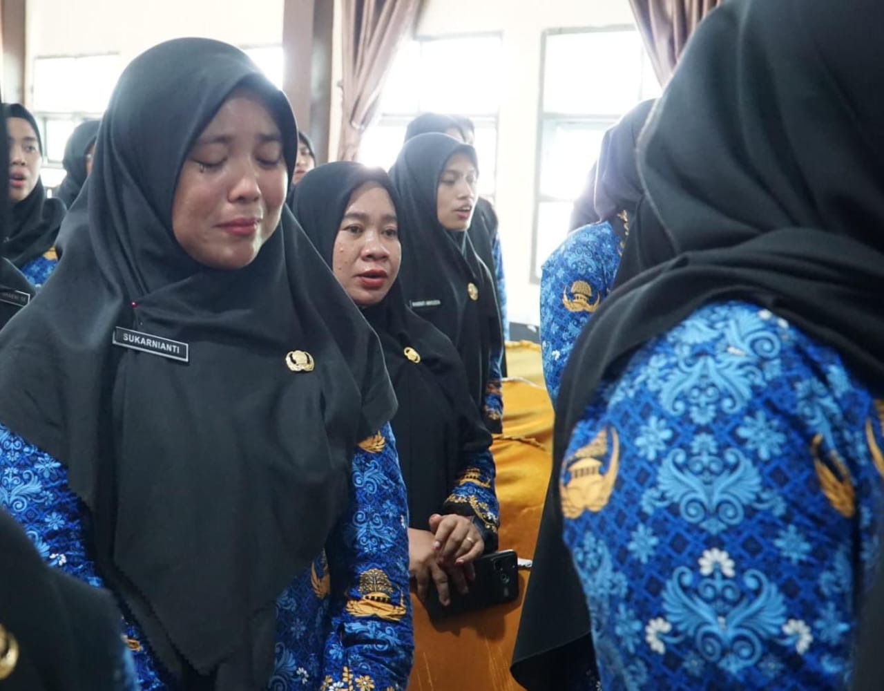 Salah satu PPPK menangis harus saat pengambilan sumpah