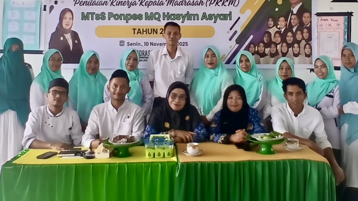 Simulasi Penilaian Kinerja Kepala Madrasah 2025: MTsS Ponpes MQ Hasyim Asyari Siap Menuju PKKM 4 Tahun pada 10 November 2025 (Foto: Fhiank)
