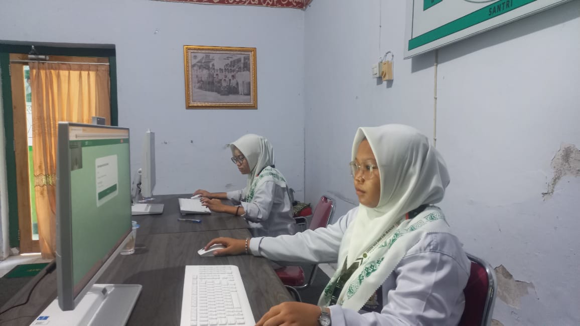 Santri DDI Lil Banat Parepare Ikuti MQKN Berbasis CBT