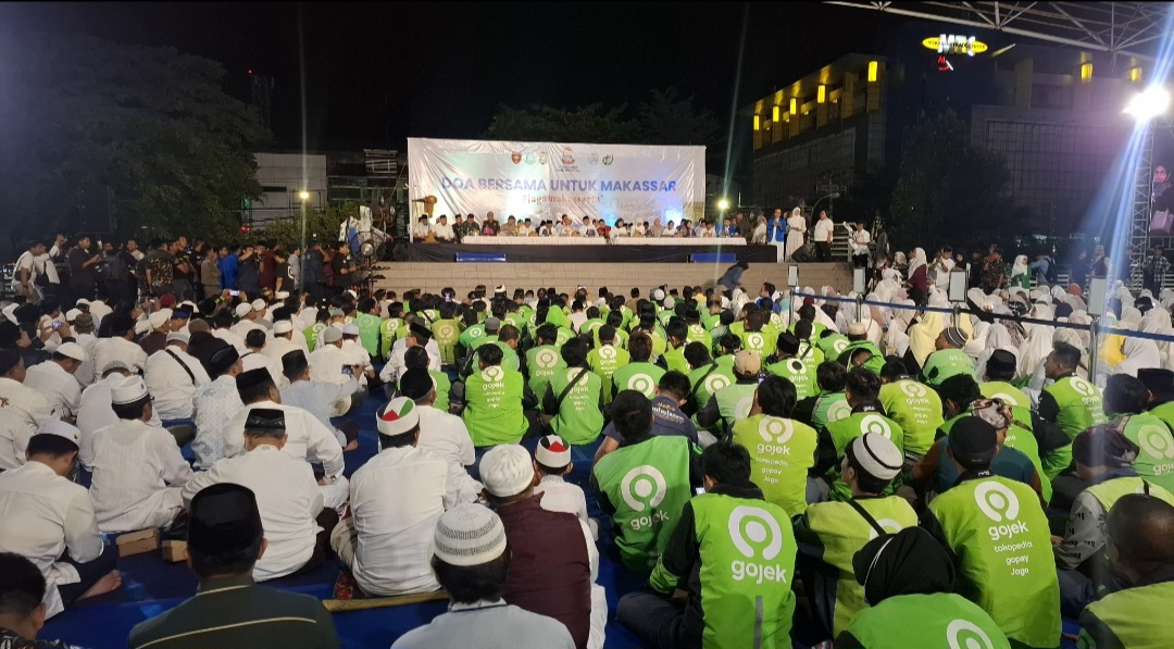 Doa Bersama Makassar Ta’: Ribuan Warga Satukan Doa untuk Kota Mulia