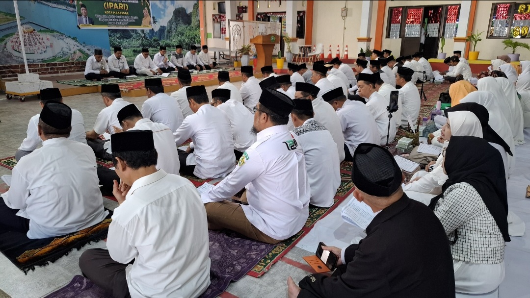 IPARI Kota Makassar Gelar Dzikir dan Doa, Kakankemenag: Penyuluh Harus Hadirkan Layanan Keagamaan yang Berdampak