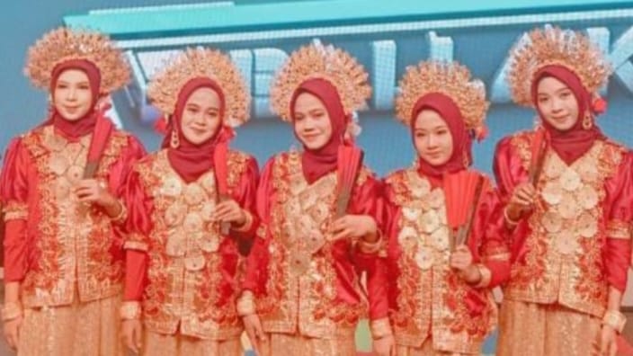 grup tari “Al Berkah Gowa”