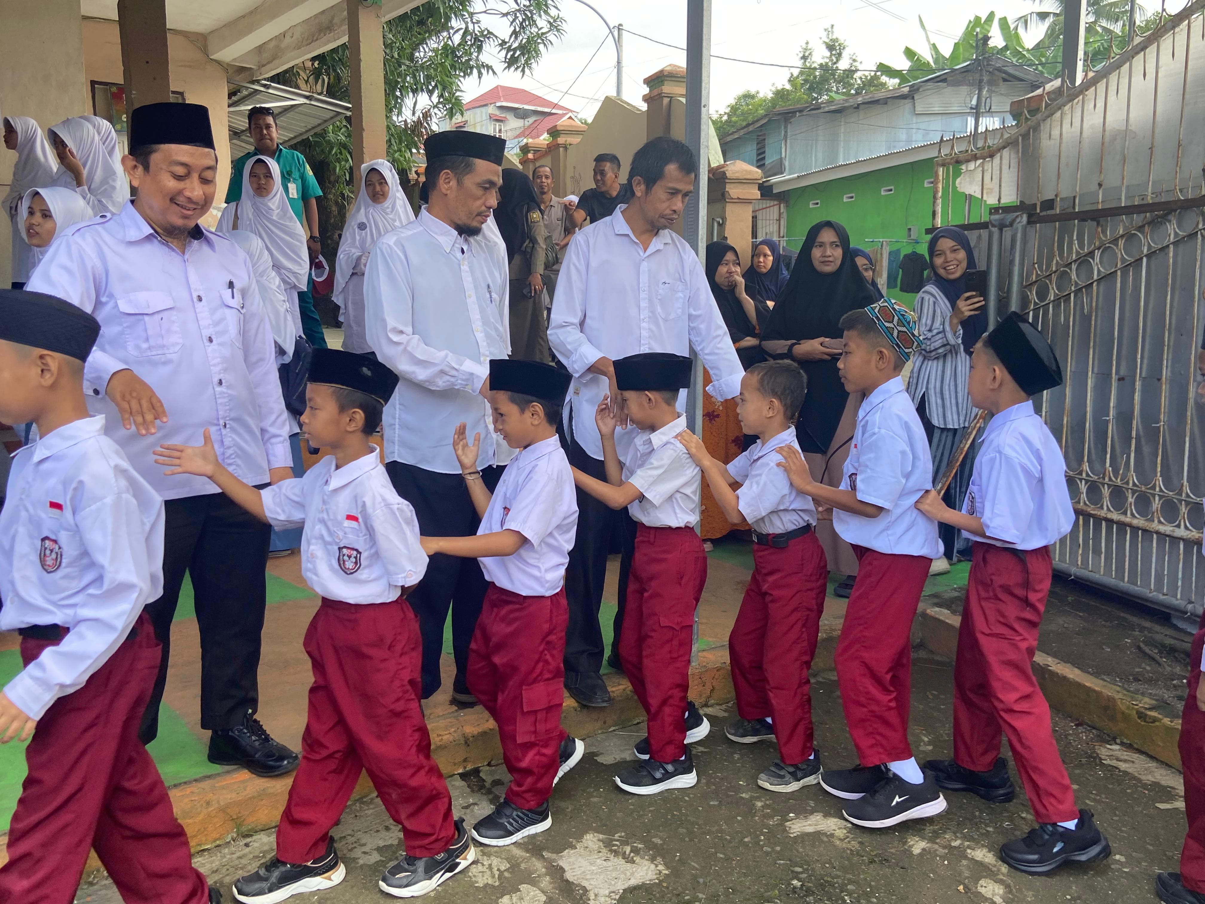 Menyambut Peserta Didik Baru MIS Darul Istiqamah Bongki dalam Giat MATSAMA