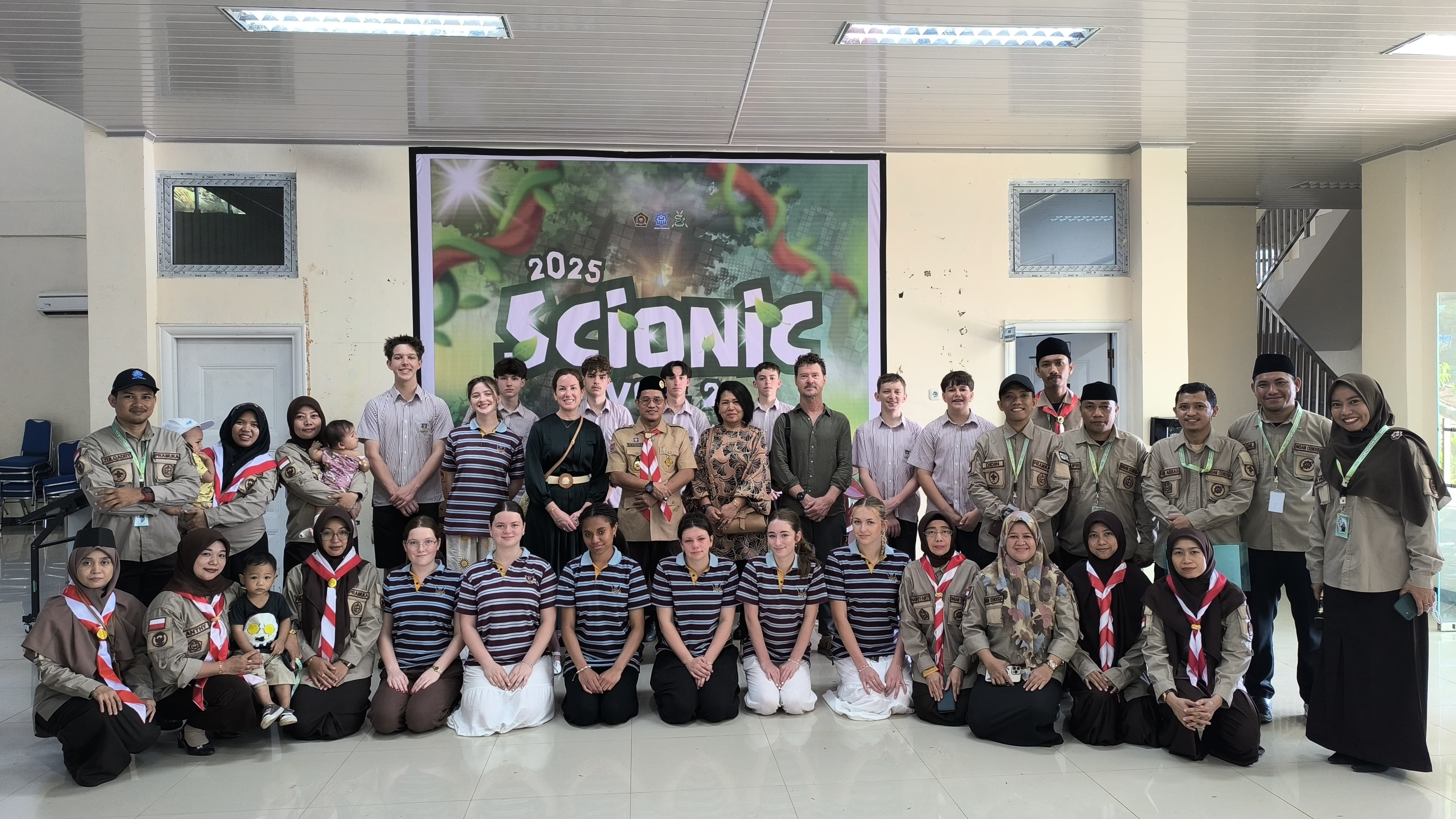 Foto bersama pasca upacara