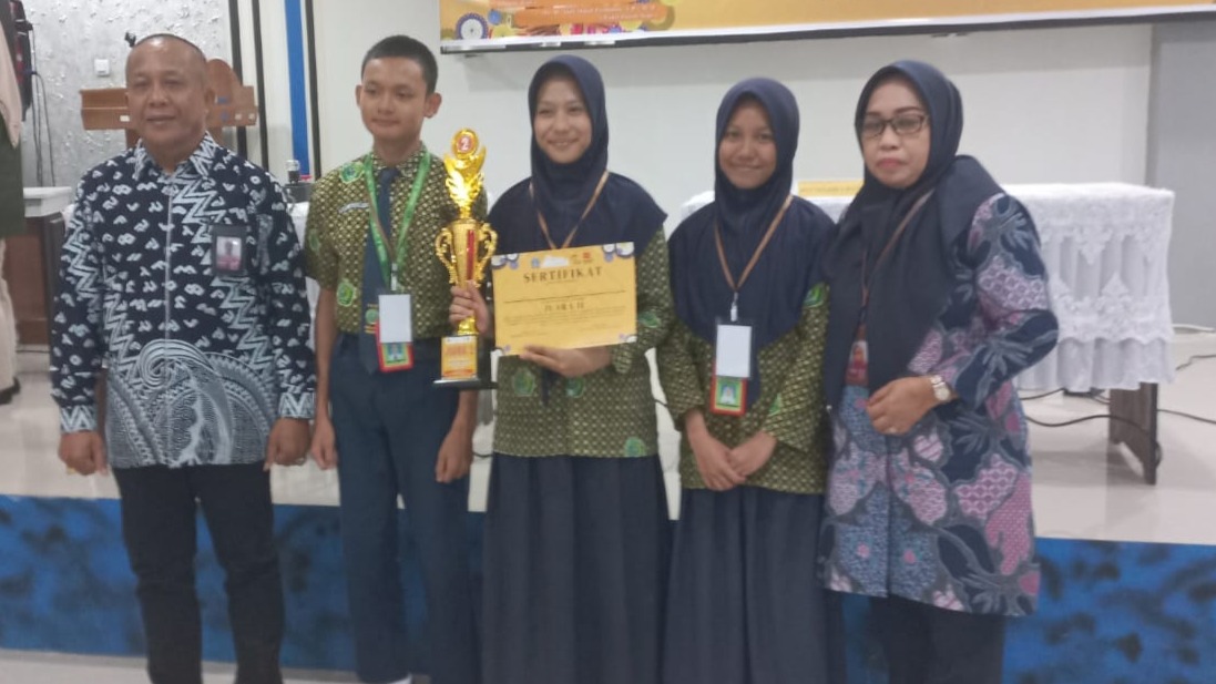 Siswa MTsN 1 Bone Raih Juara 2 Lomba Cerdas Cermat Museum