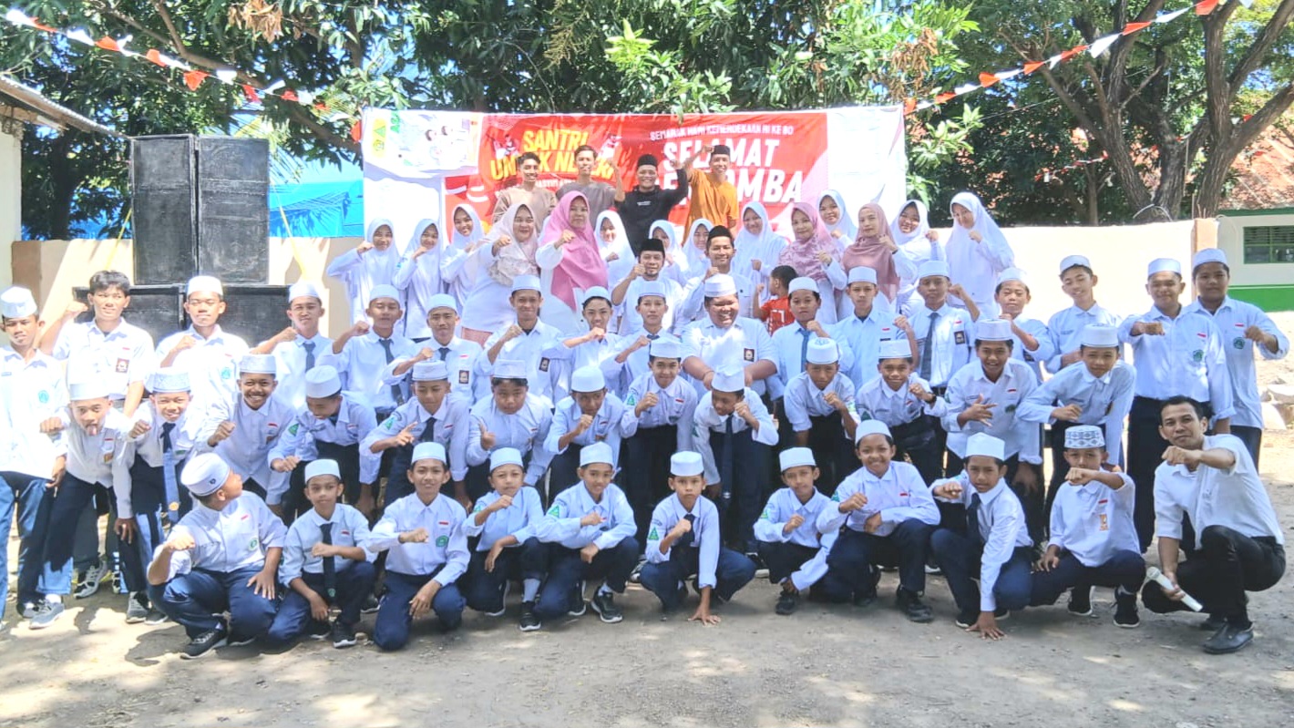 Usung Slogan Santri untuk Negeri, Ponpes MQ Hasyim Asy'ari Bantaeng Buka Semarak HUT ke 80 RI
