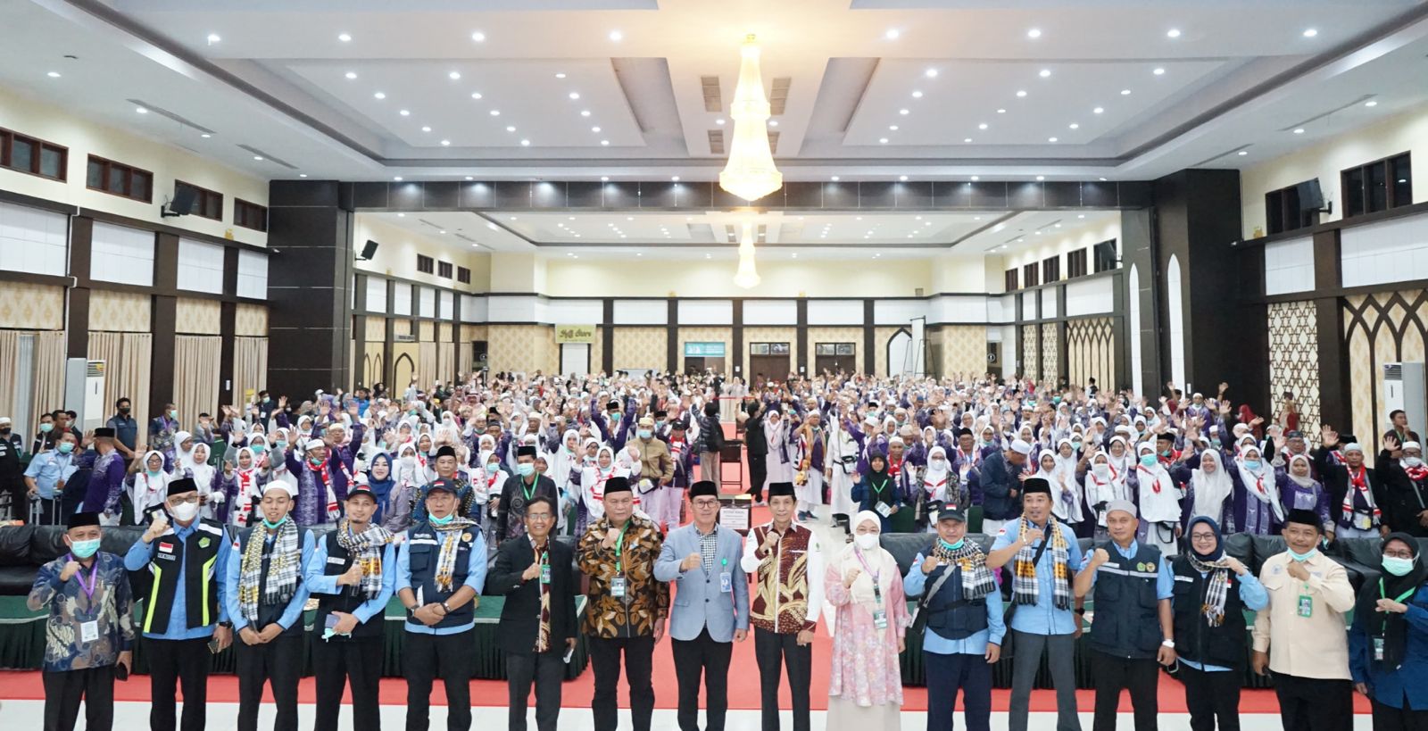 Jamaah Haji Pangkep Kloter 16 Mendarat dengan Selamat