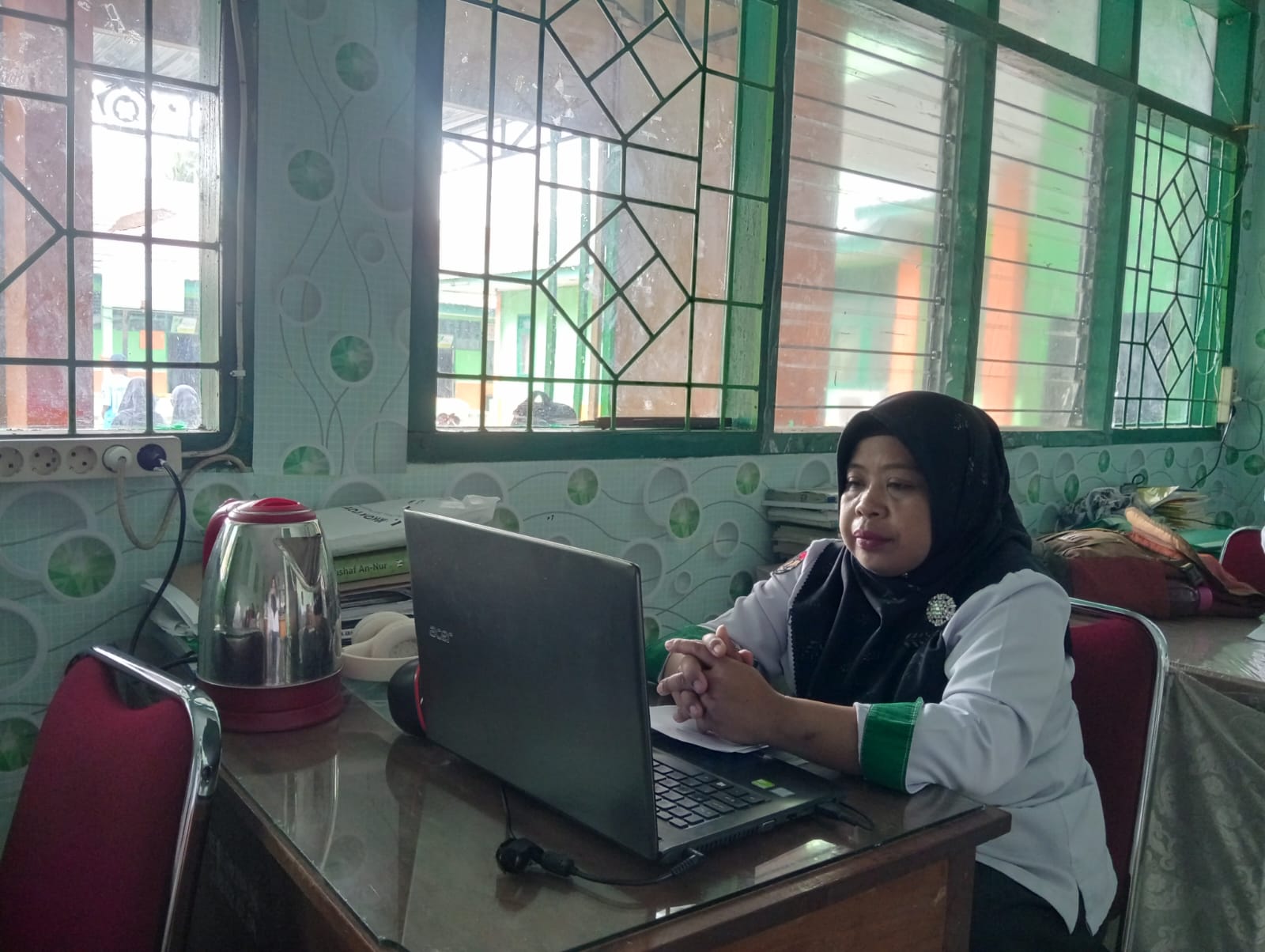 Guru SKI MTsN 2 Bone mengikuti PJJ Metodologi Pembelajaran yang digelar BDK Makassar