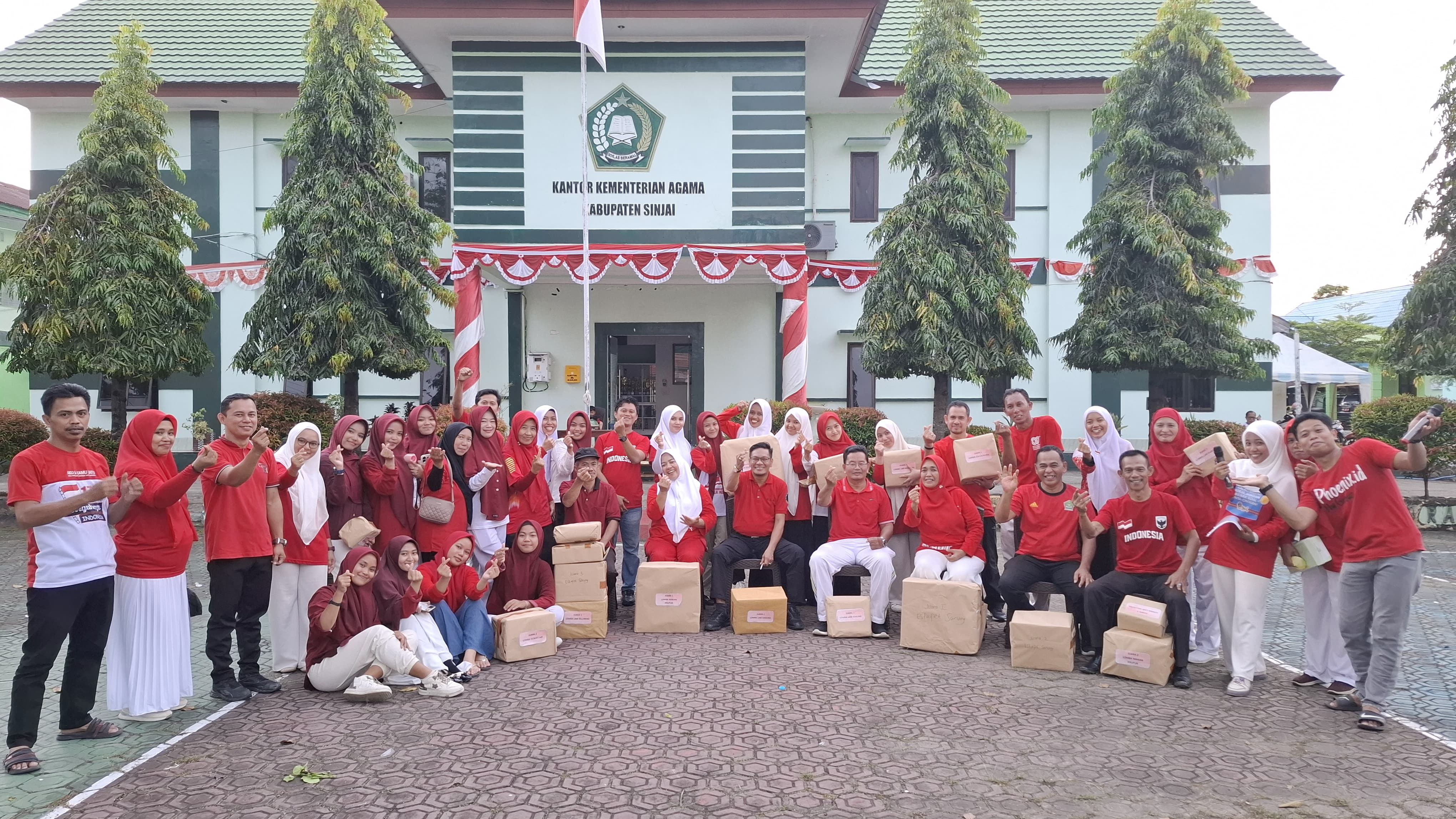 Dari Siswi Prakerin Hingga Kepala Kantor, Lomba Kemerdekaan Kemenag Sinjai Bertabur Juara