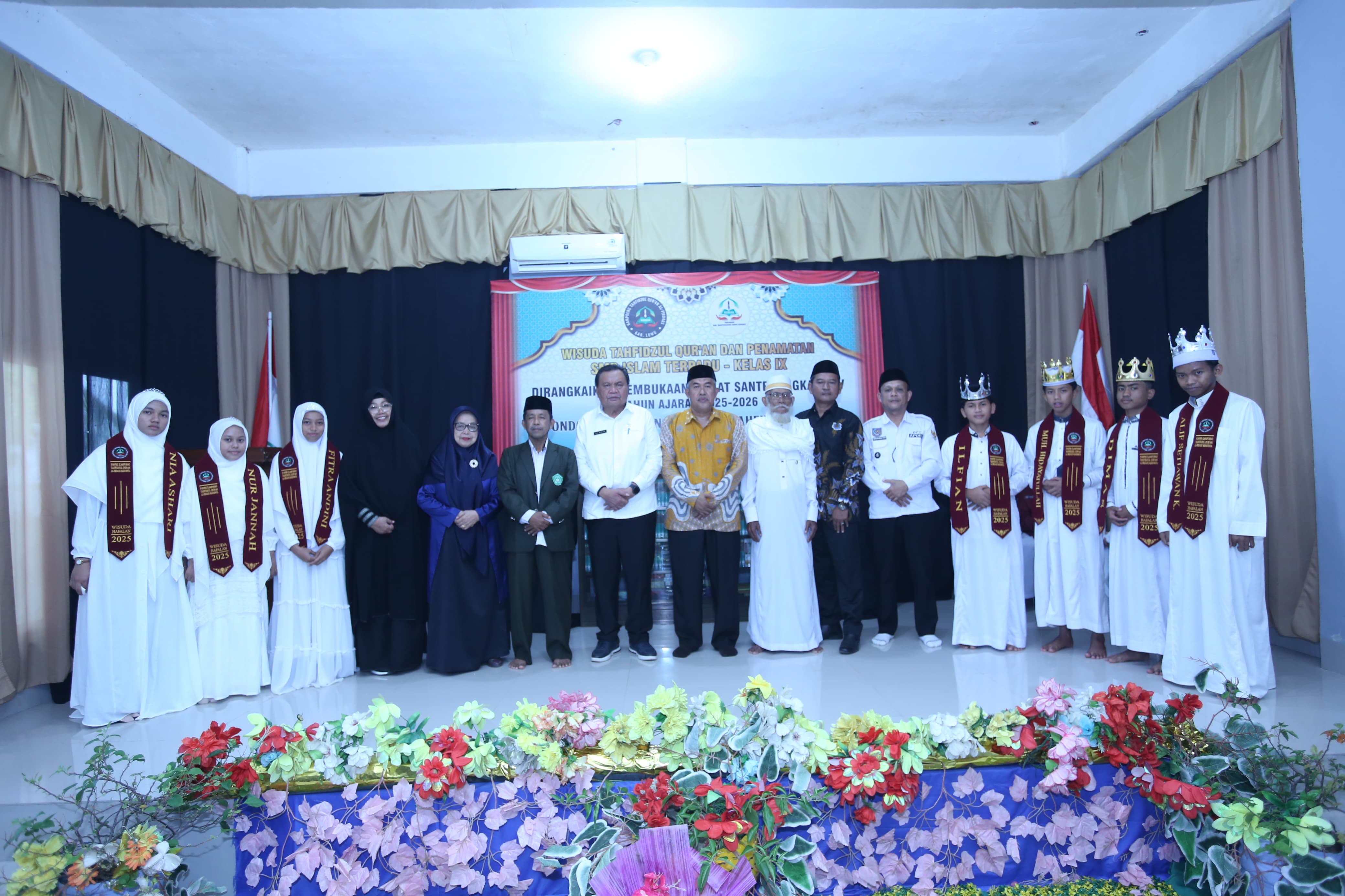Sekda Kab. Luwu Berikan Sambutan di Acara Wisuda dan Penammatan