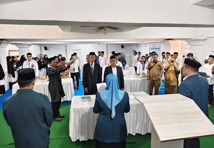 Kepala MTs dan MA Pesantren Muammar Gandi Dilantik, Kakan Kemenag Sidrap : Energi Lahir Dari Sinergi