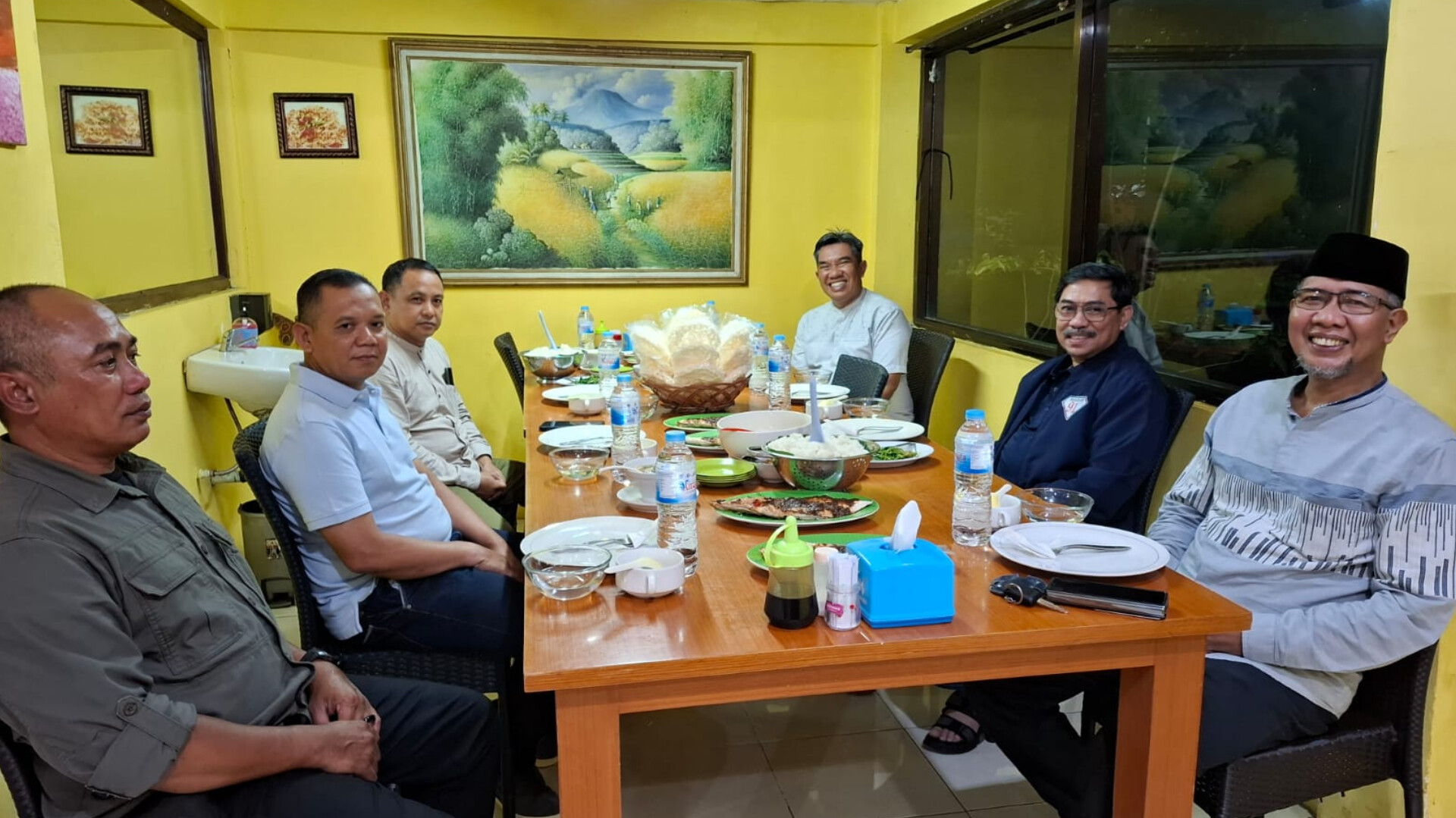 Kakan Kemenag bersama Sejumlah Pejabat Forkopimda Bantaeng Terima Kunjungan Silaturrahim Kepala BINDA Sulsel pada Selasa, 5 Agustus 2025 (Foto: Kakan Kemenag Bantaeng)