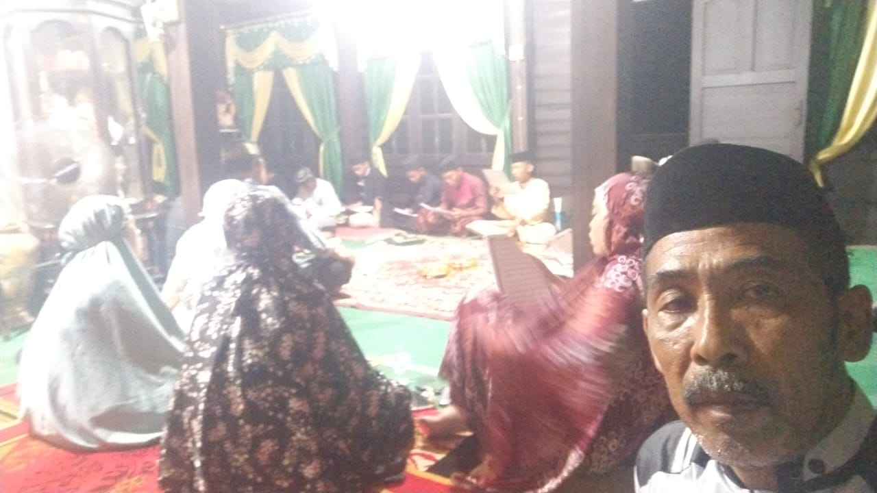 Anak-Anak Al-Istiqamah Warnai Khatamul Qur’an di Rumah Duka Desa Kaliang